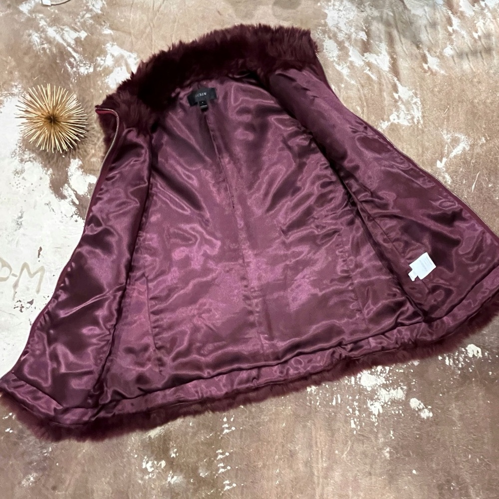 J Crew Women’s Faux Fur Best Burgundy Size Small - Picture 5 of 8
